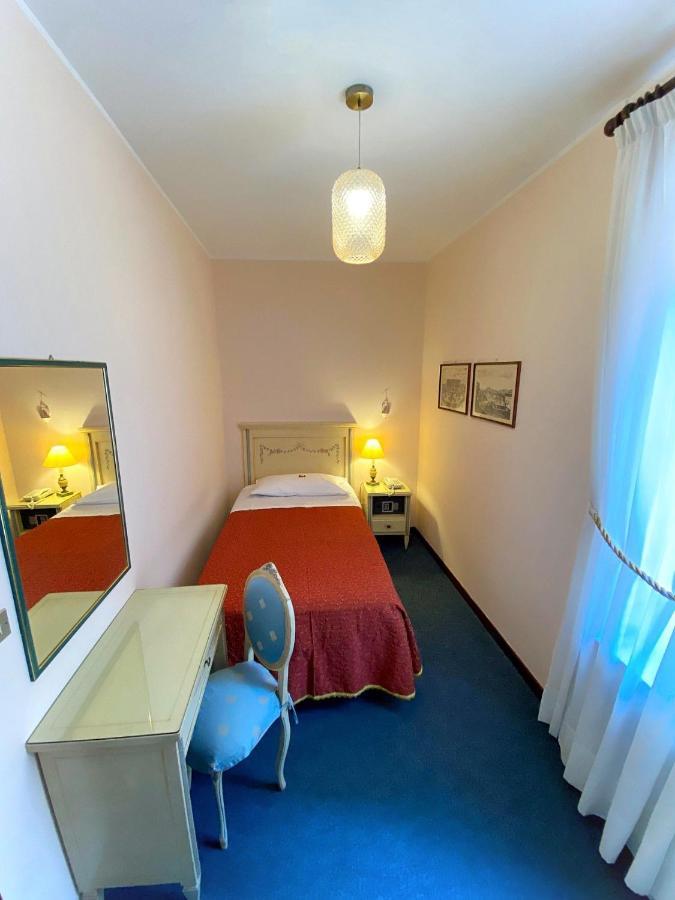 Hotel Torcolo "Residenze Del Cuore" Verona Exterior photo